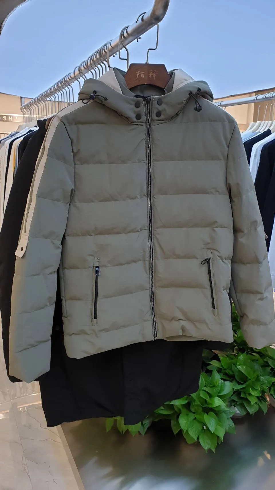เสื้อโค้ทดาวน์กันหนาว แบบอุ่นติดลบ   - Puffer Down Coat Parka With Fur Hood
