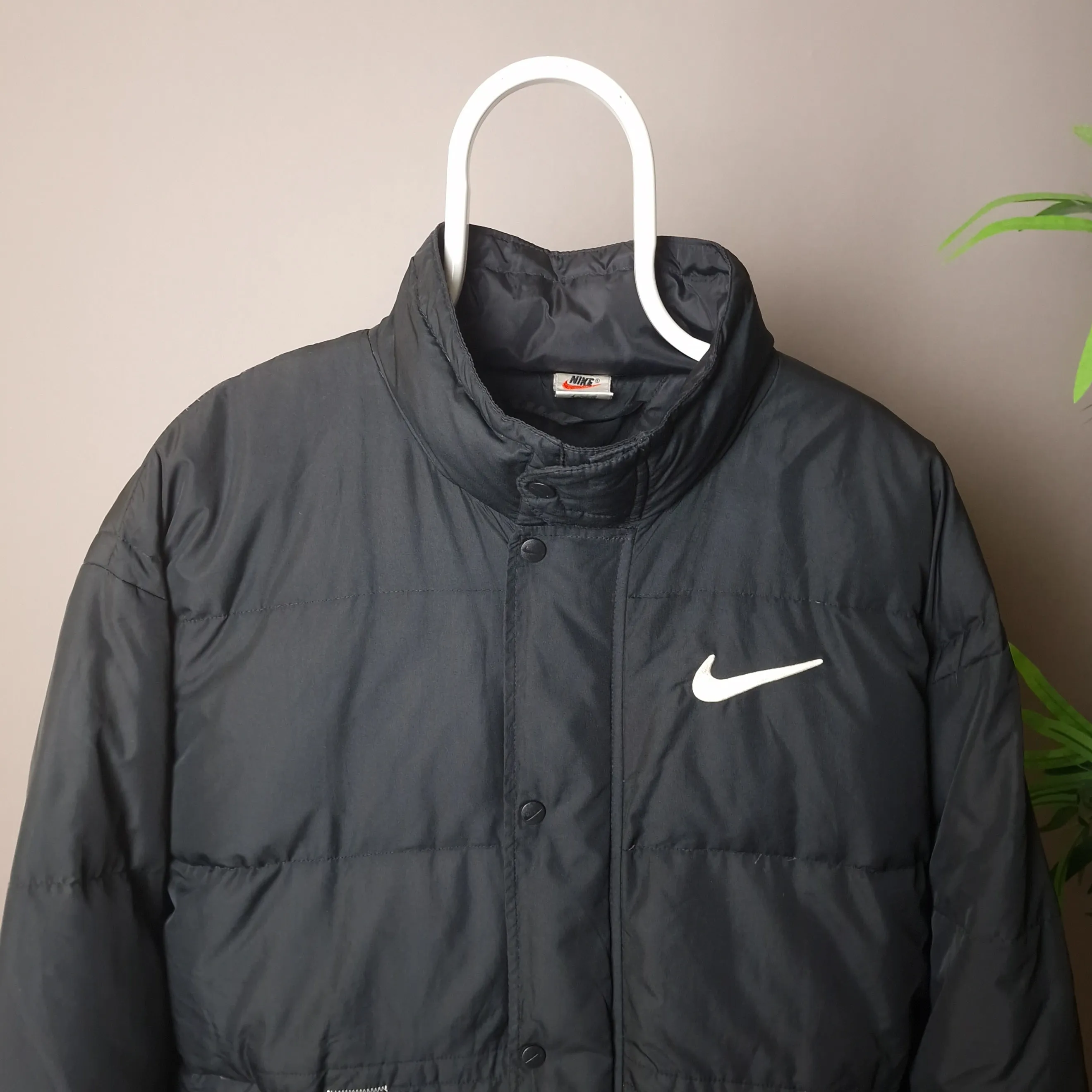 90s Nike down filled puffer jacket in black - L/XL