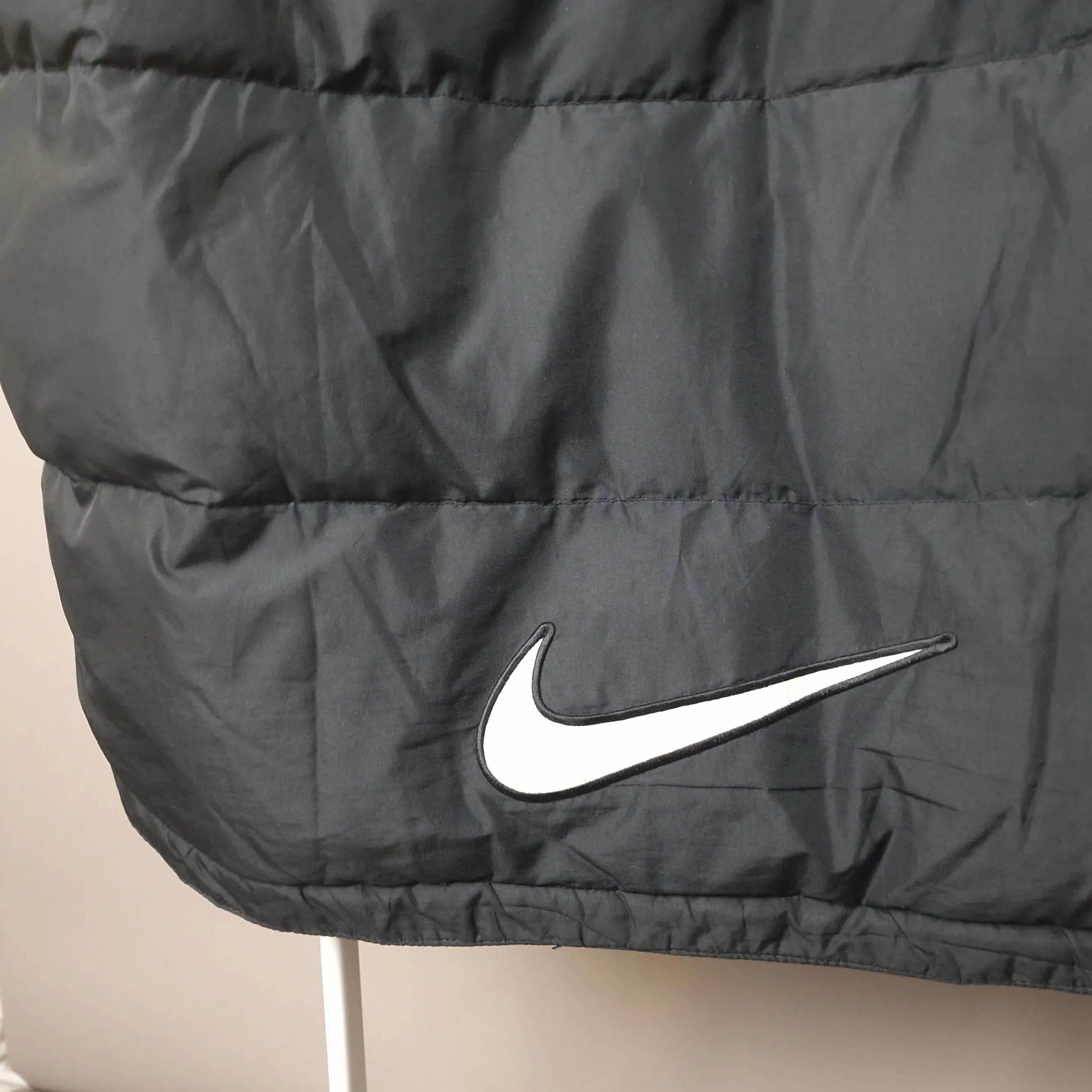 90s Nike down filled puffer jacket in black - L/XL