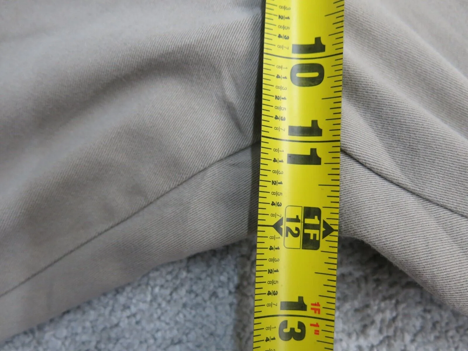 Dockers Mens Straight Leg Dress Pant Relaxed Fit Mid Rise Beige Size W30XL30
