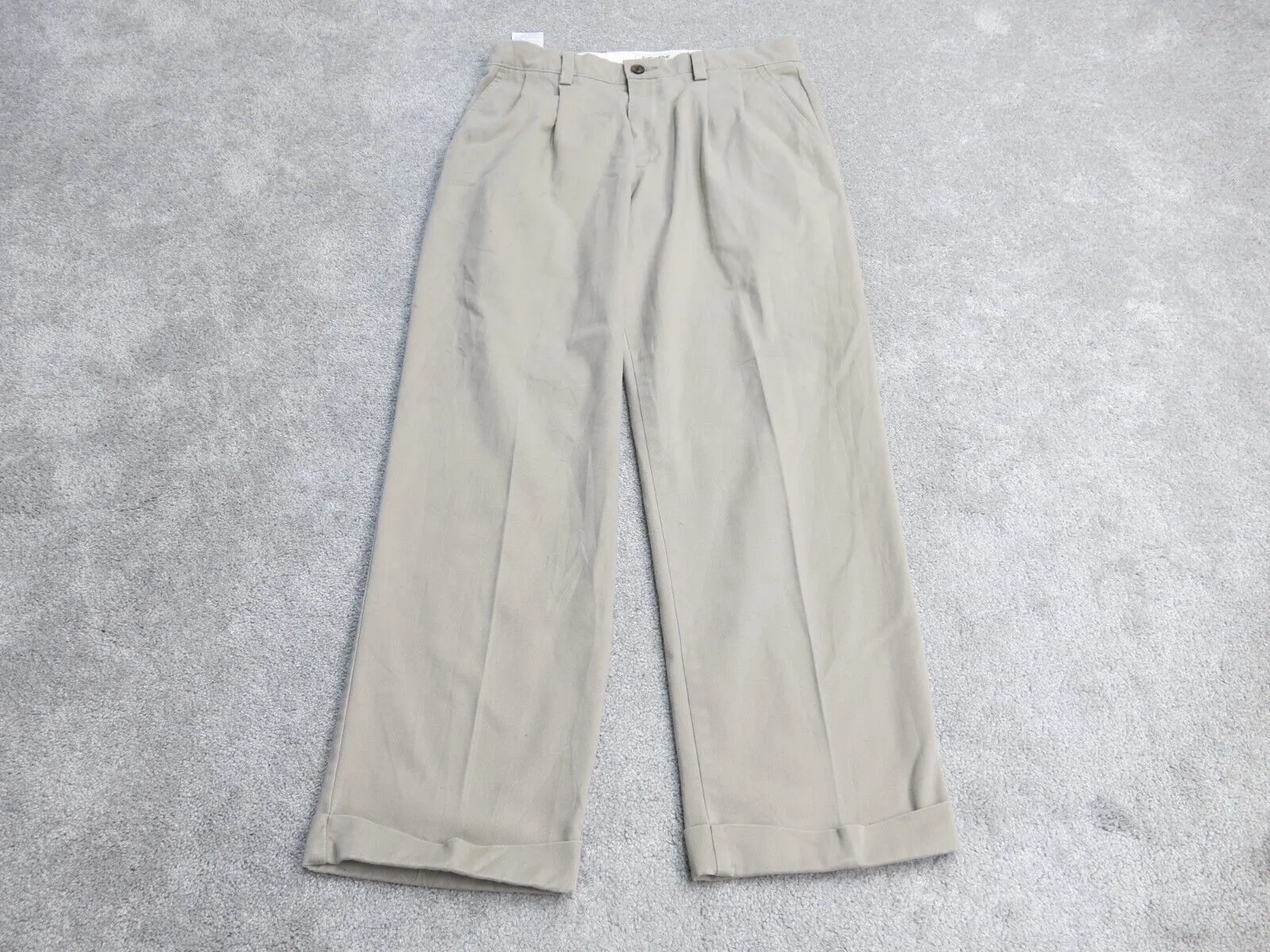 Dockers Mens Straight Leg Dress Pant Relaxed Fit Mid Rise Beige Size W30XL30