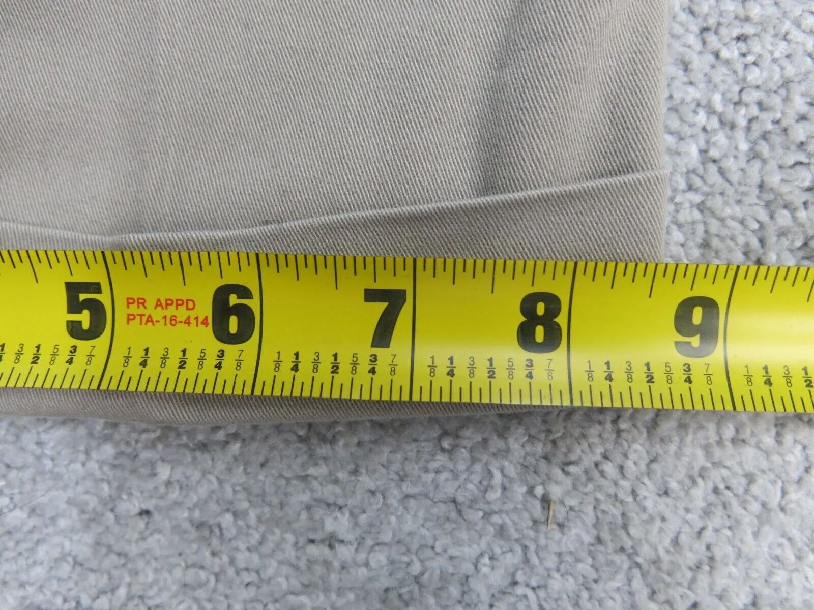 Dockers Mens Straight Leg Dress Pant Relaxed Fit Mid Rise Beige Size W30XL30