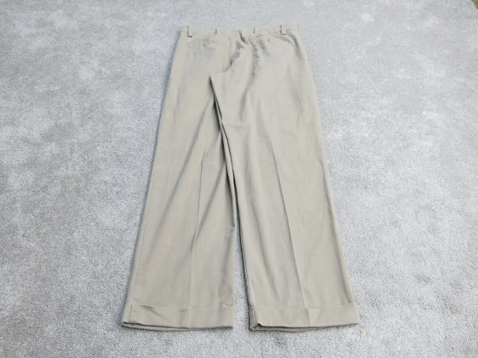 Dockers Mens Straight Leg Dress Pant Relaxed Fit Mid Rise Beige Size W30XL30