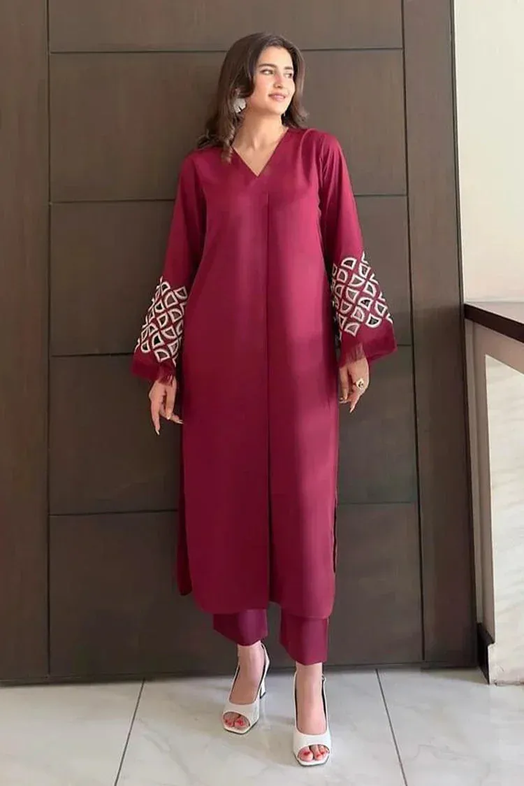Manahils - Embroidered Tunic - Burgundy Maroon