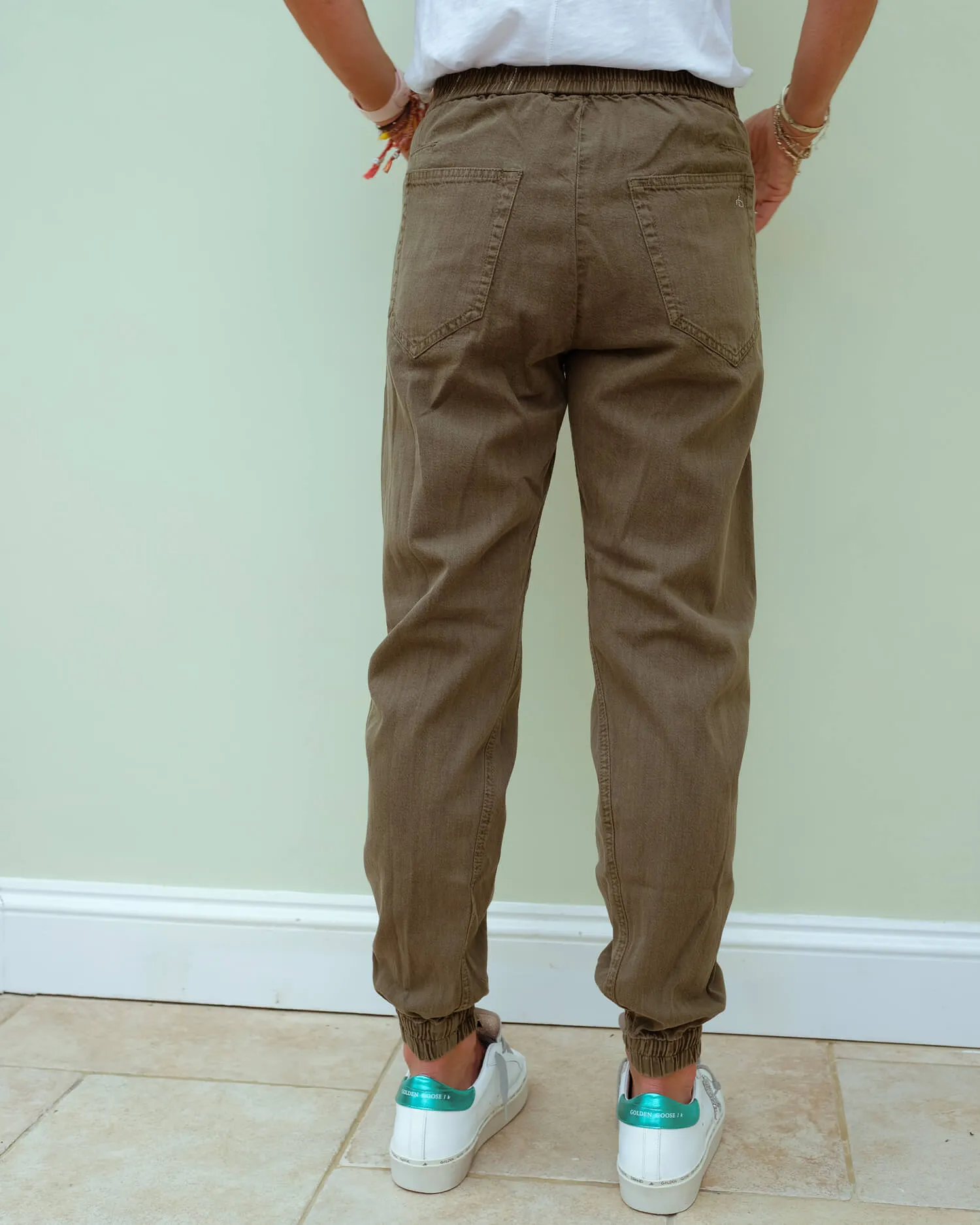 R&B Engineered Jogger in army