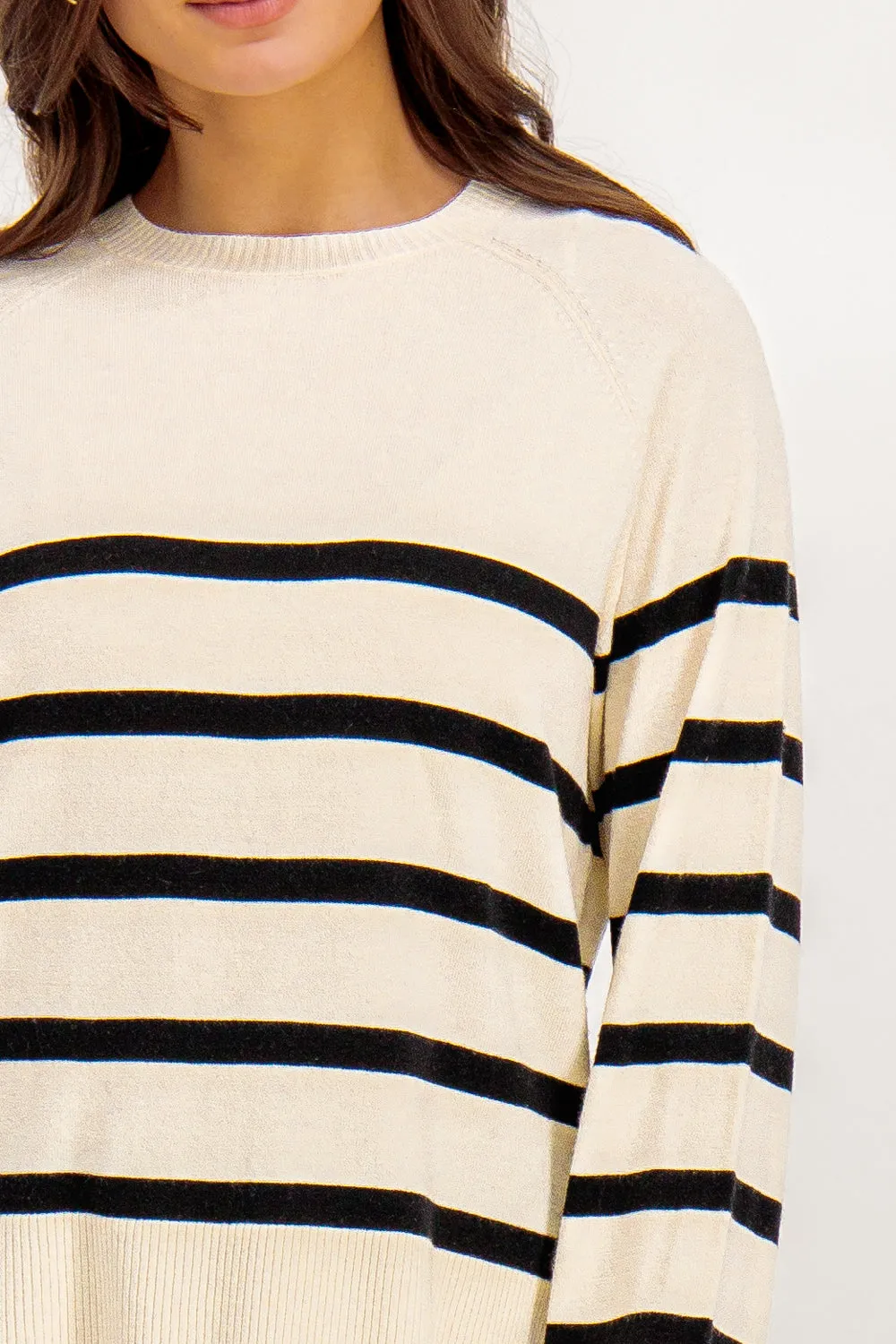 Sia O-Neck Black & White Stripe Knit