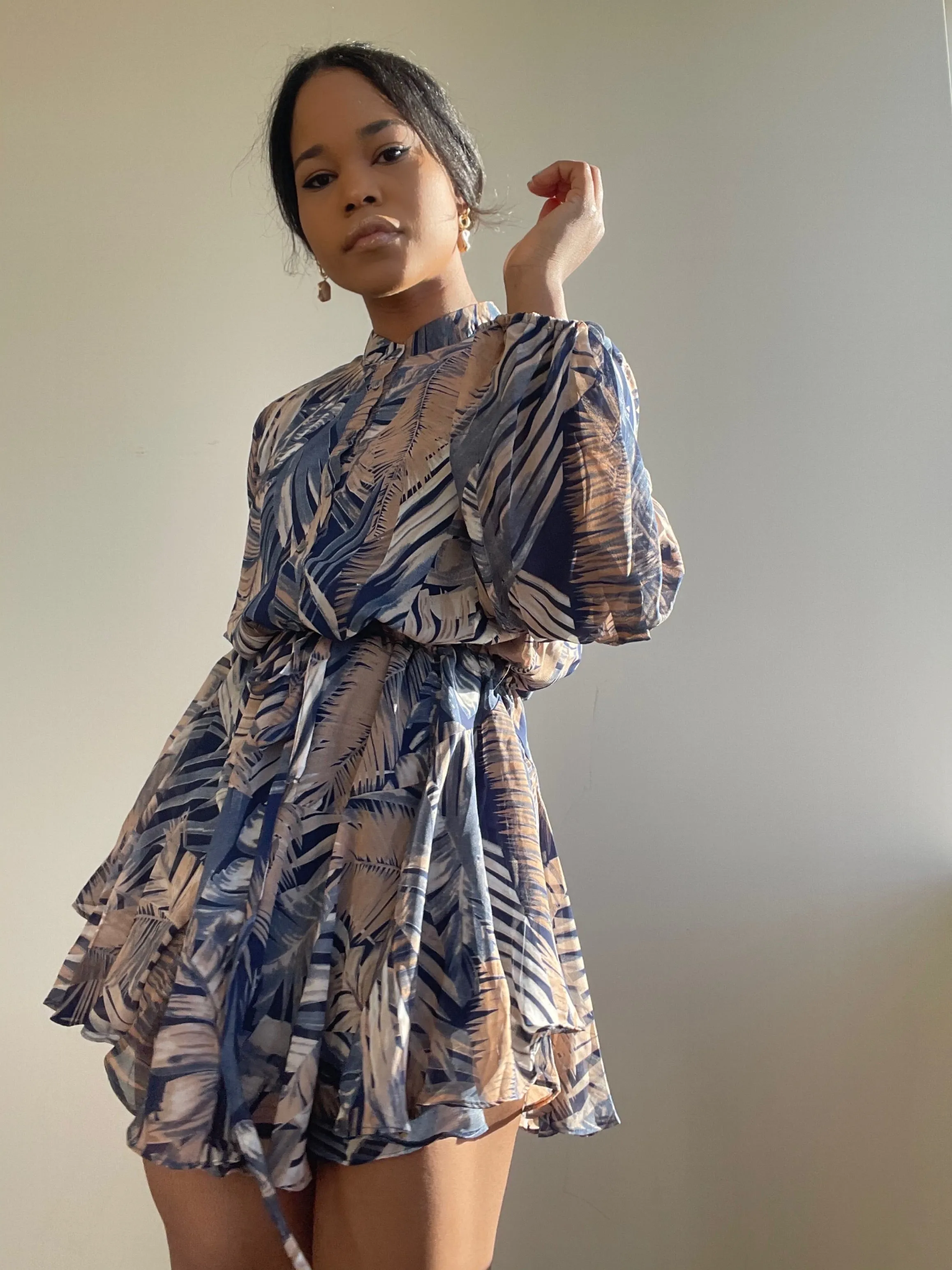 Tegan Woven Balloon Sleeve Dress In Navy